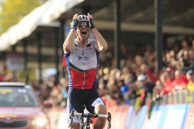 La gioia senza freni del portoghese Rui Costa, nuovo campione del mondo di ciclismo. Afp